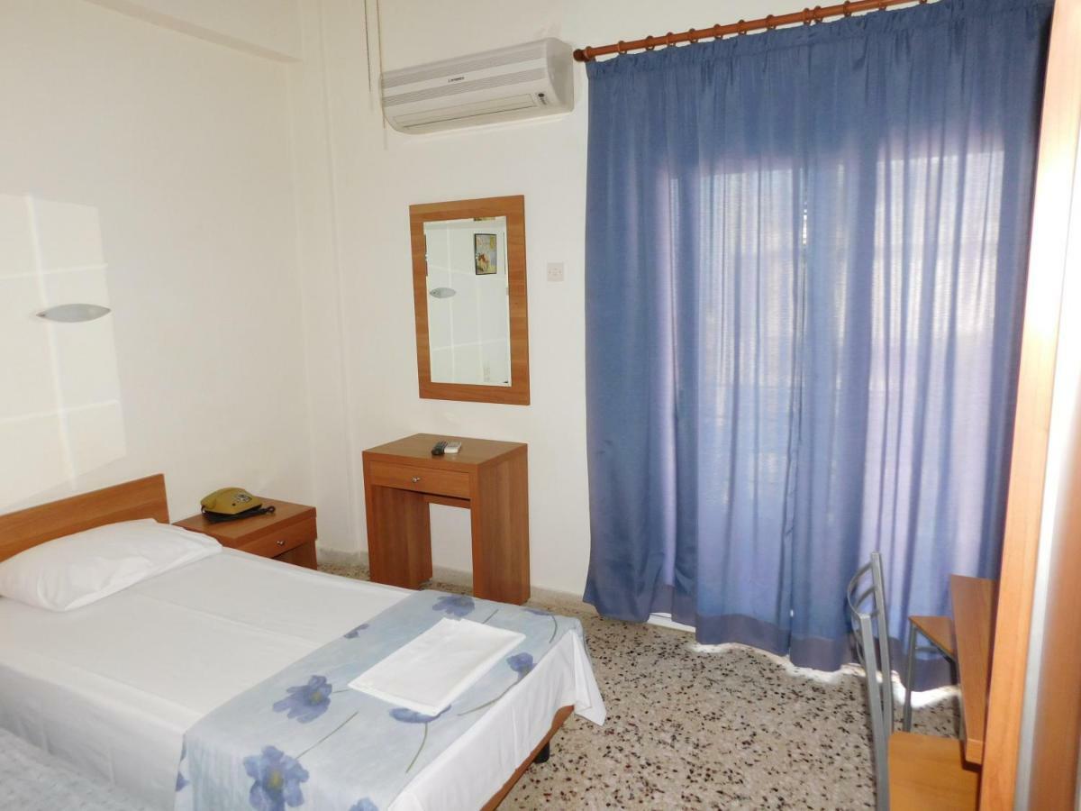 Hotel Ωρεοι Loutra Edipsou  Esterno foto