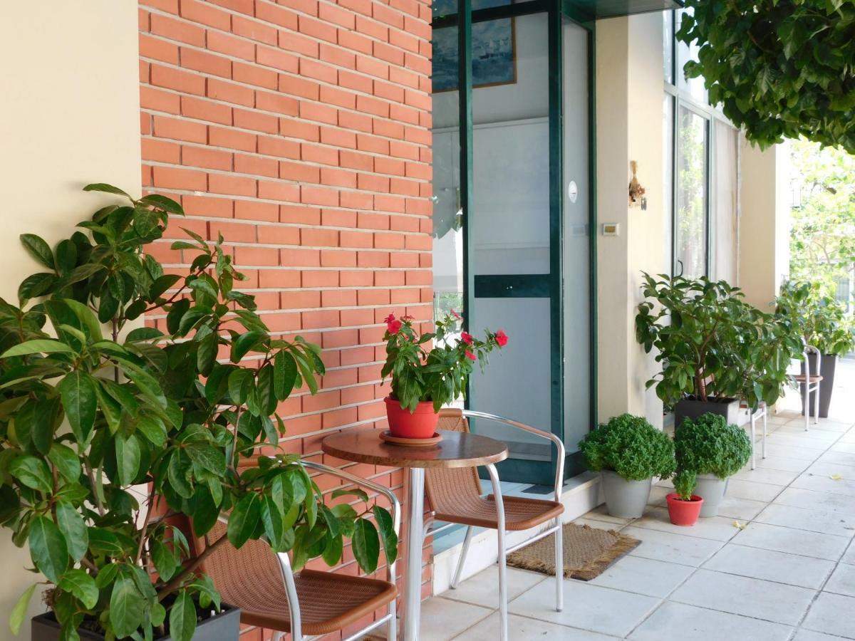 Hotel Ωρεοι Loutra Edipsou  Esterno foto