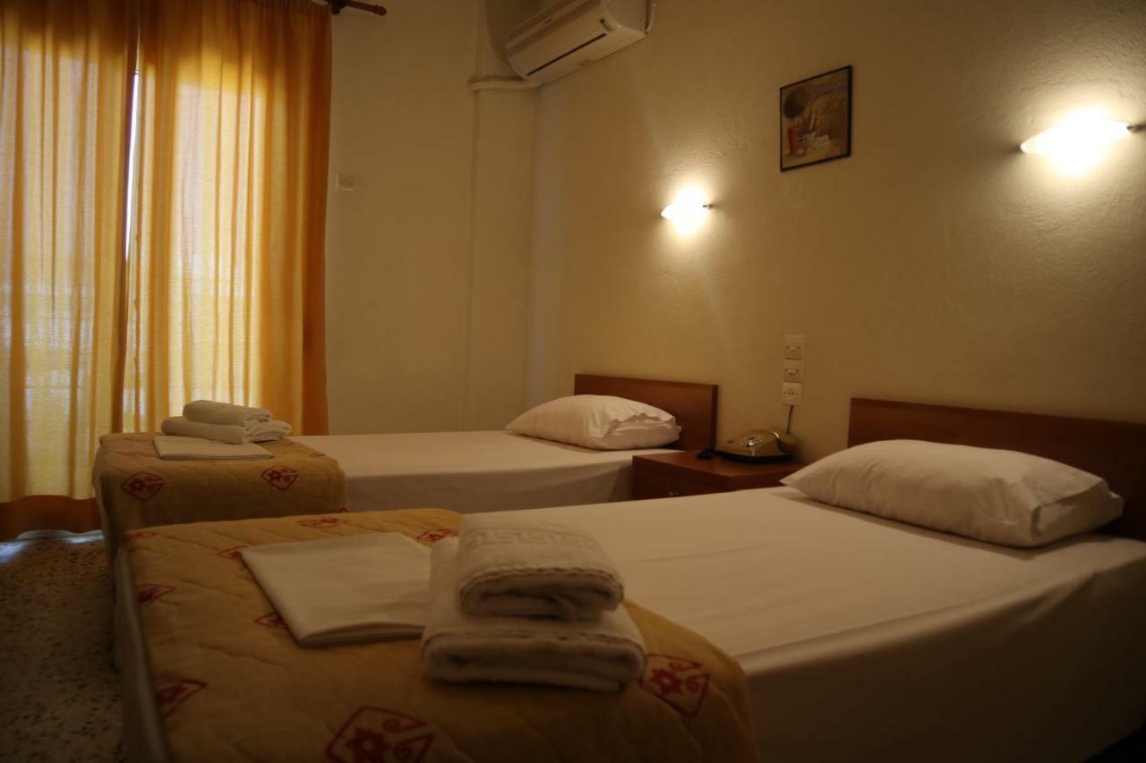 Hotel Ωρεοι Loutra Edipsou  Esterno foto